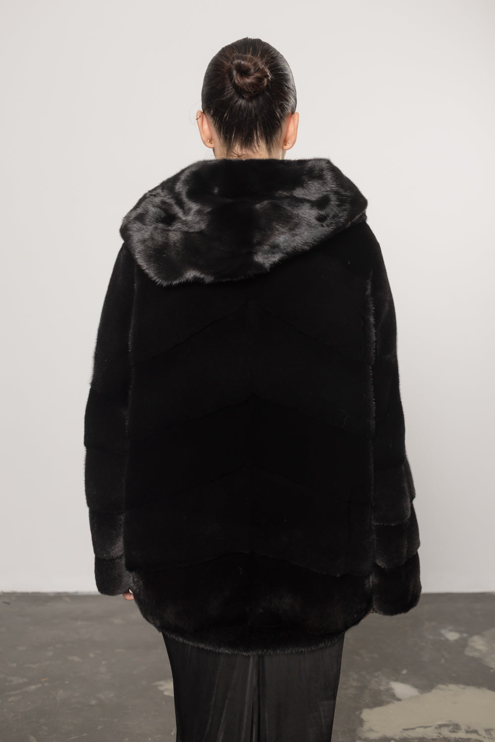 Haină din Blană Naturală de Vizon, cu Glugă, Femei, Diamond Black 416
