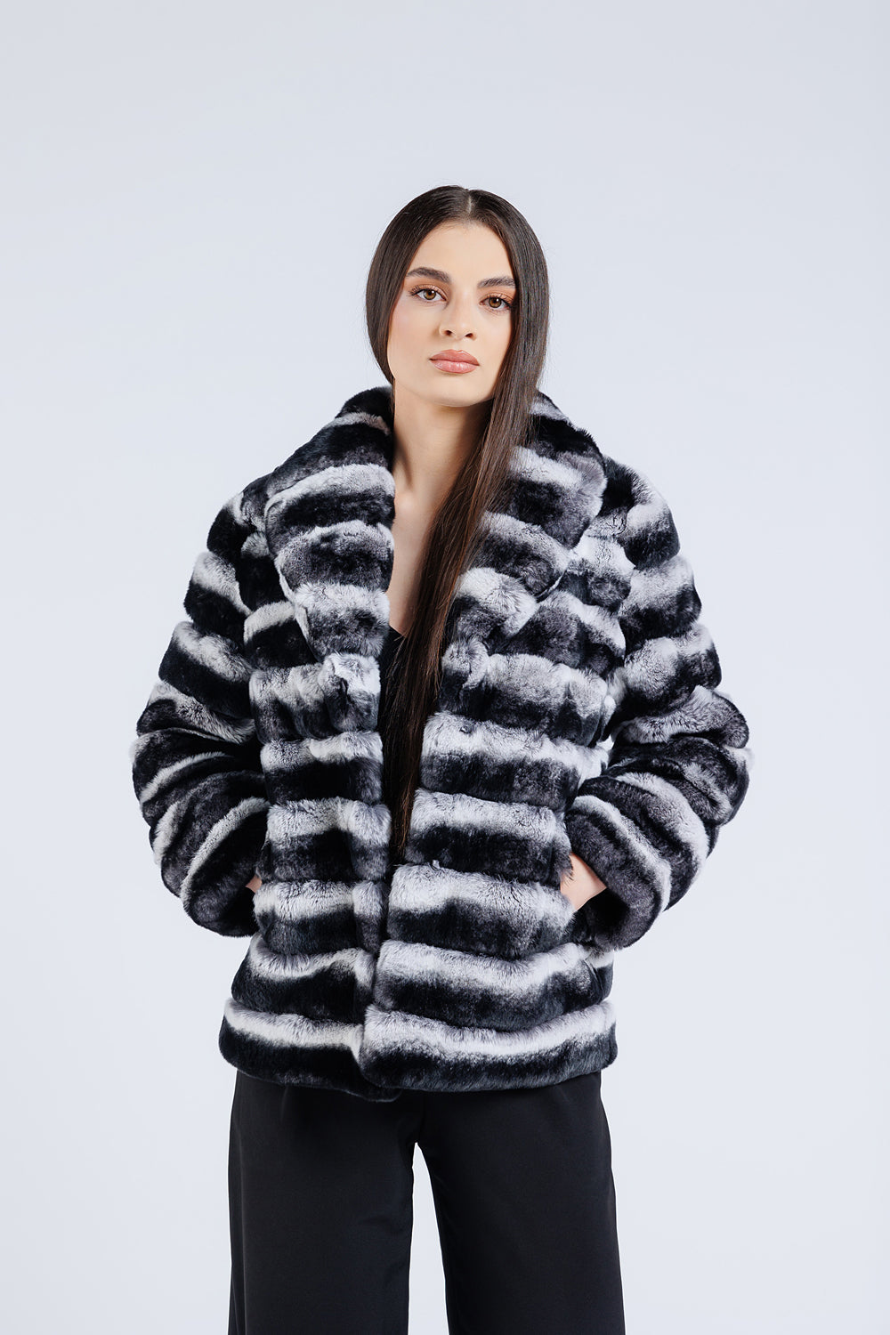 Cappotto in vera pelliccia di rex cincillà, collo a revers, donna, grigio argento 177