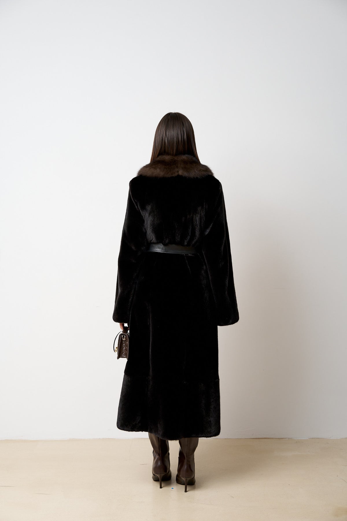 Blackglama Manteau en Fourrure de Vison Naturel avec Col en Sable, Noir, Mareus