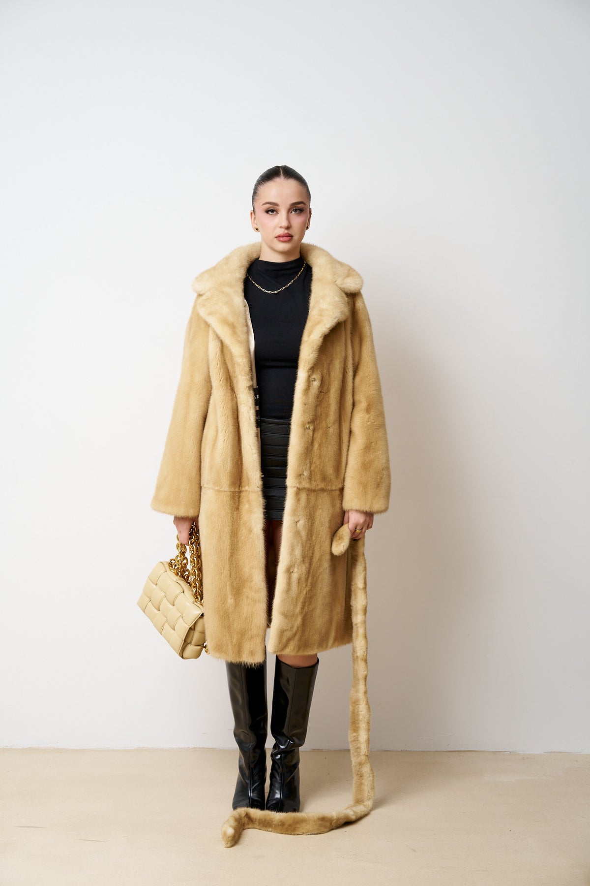 Haină din Blană Naturală de Vizon, cu Cordon, Champagne Gold 538
