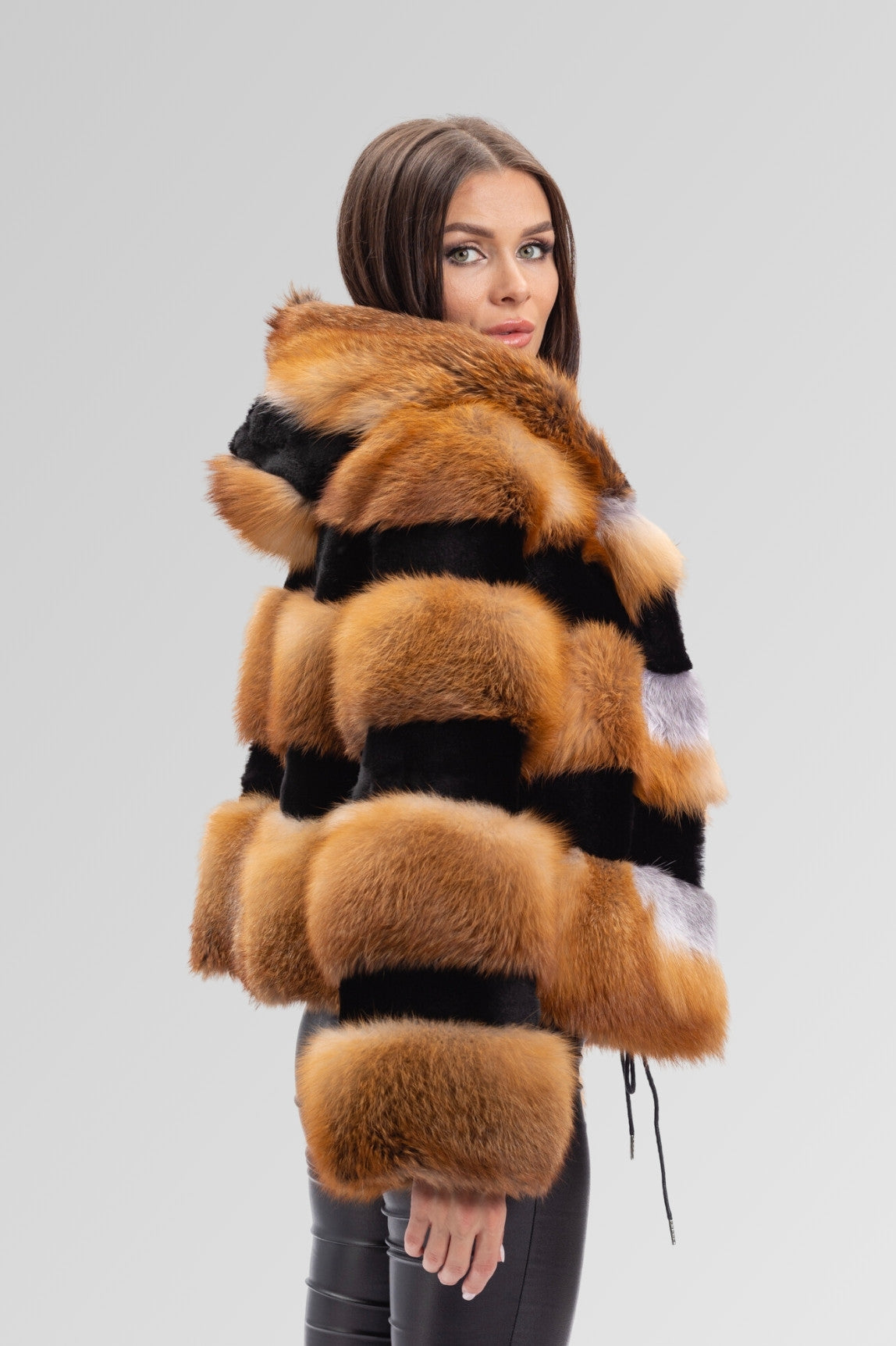 Manteau en fourrure naturelle de renard canadien, avec capuche, Brown Frost 243