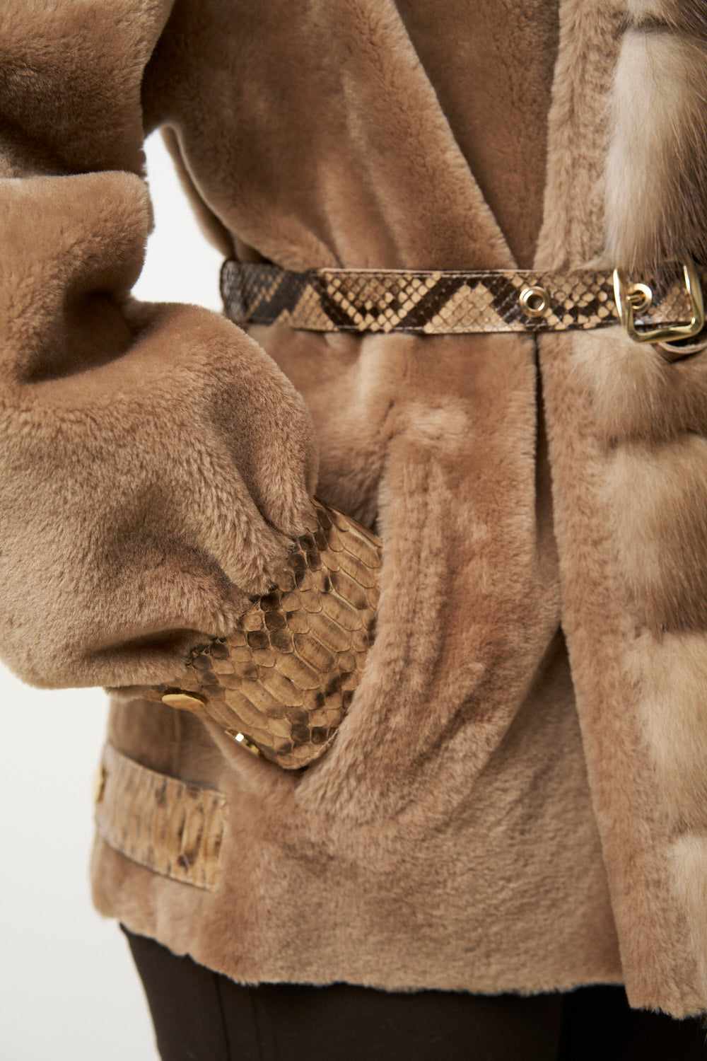Haina din Blană Naturală de Merinos Spaniol, cu Guler Jder și Accesorii Piele de Piton, Ivory Luxury, Mareus