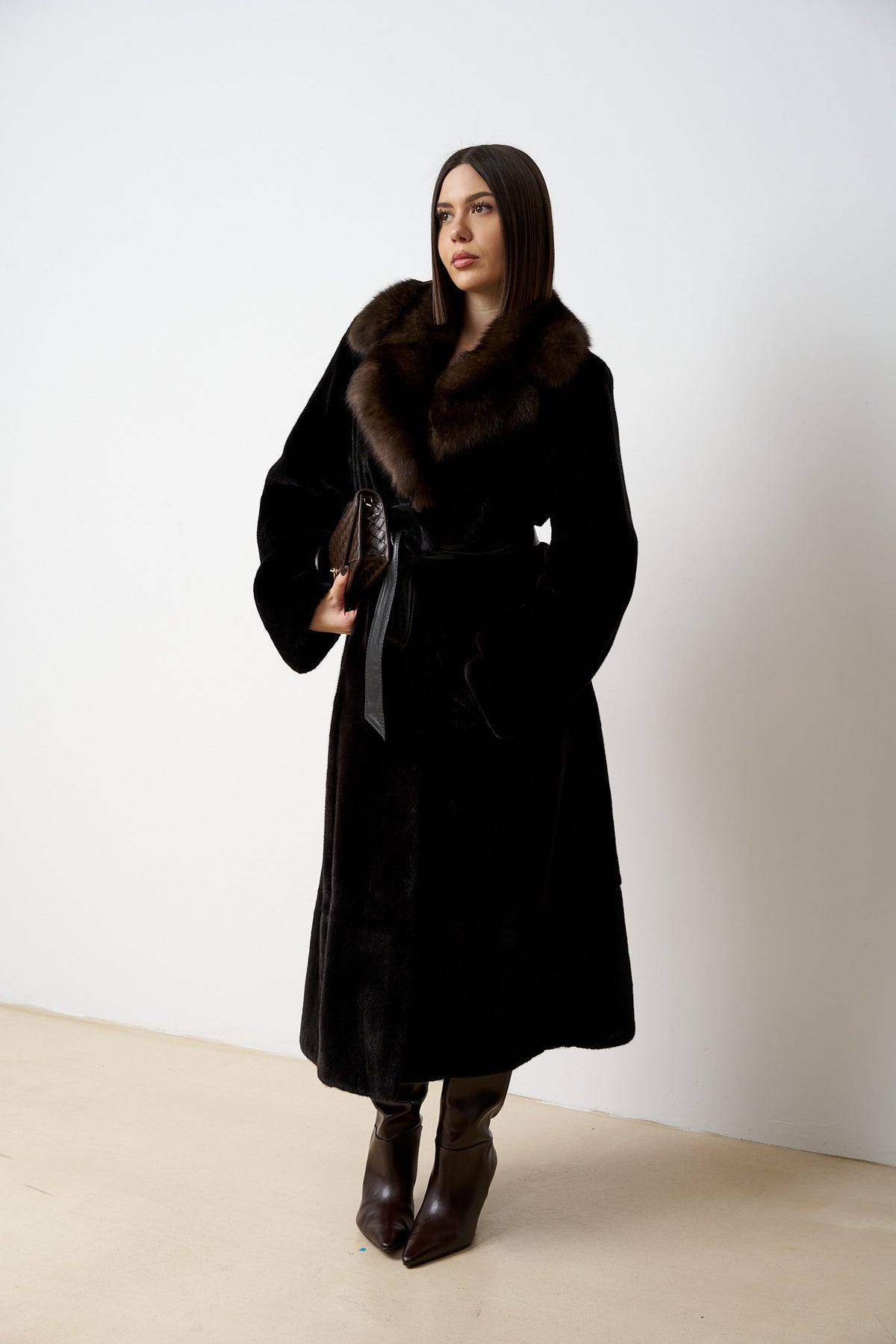 Blackglama Manteau en Fourrure de Vison Naturel avec Col en Sable, Noir, Mareus