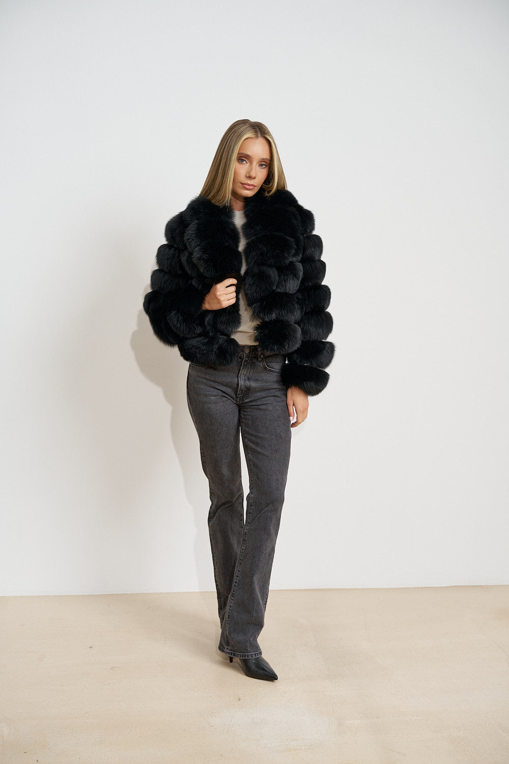 Cappotto in pelliccia naturale di volpe artica, collo a revers, Midnight Black 484