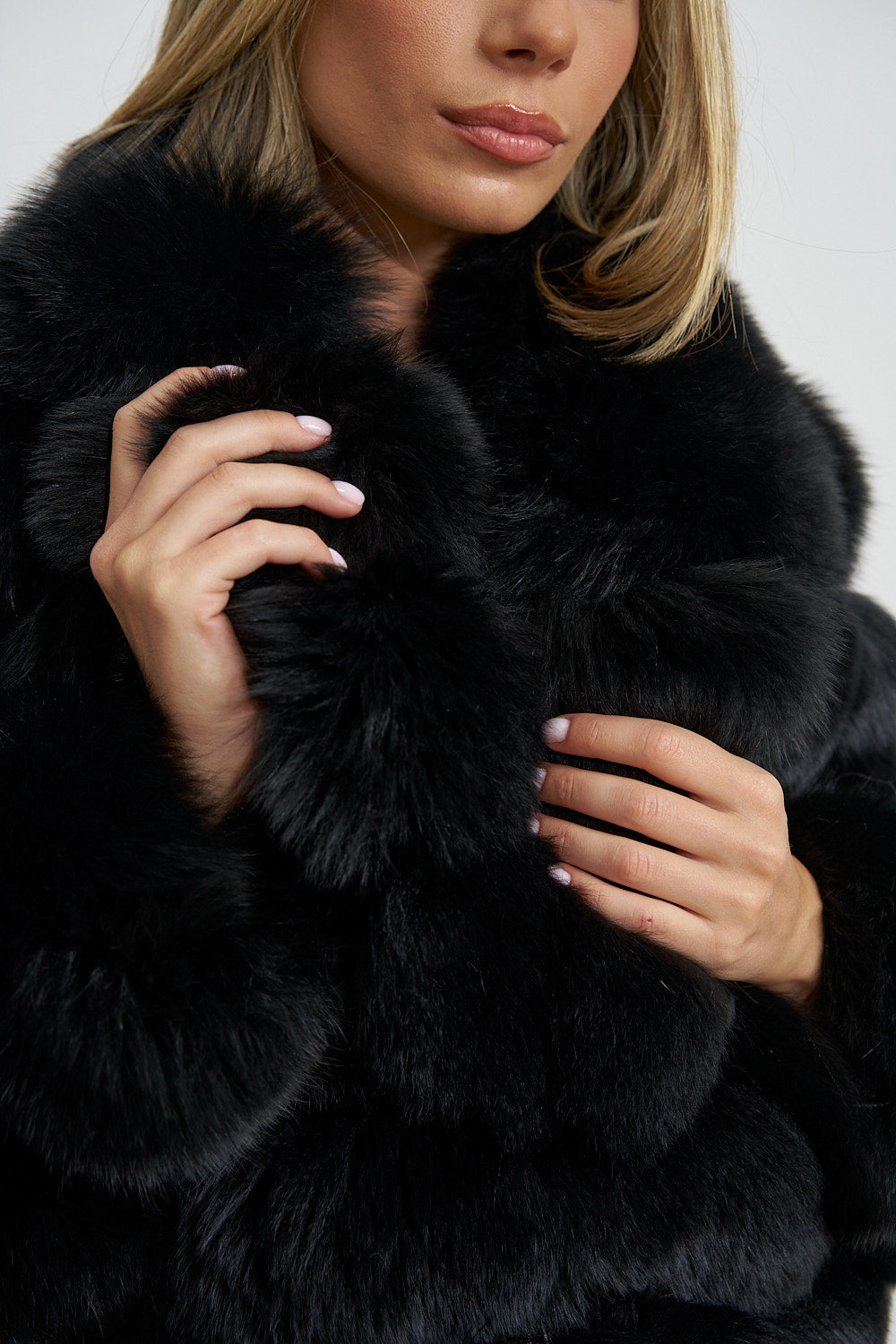 Cappotto in pelliccia naturale di volpe artica, collo a revers, Midnight Black 484